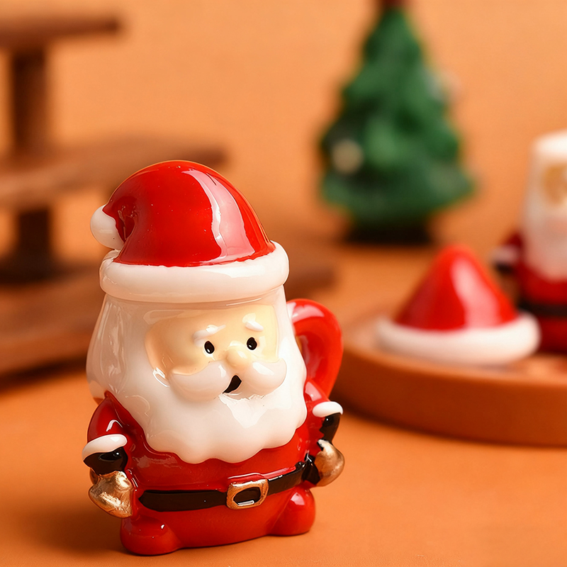 Mini Santa Teacup Ornament - R - Resin Crafts avaliação e preço