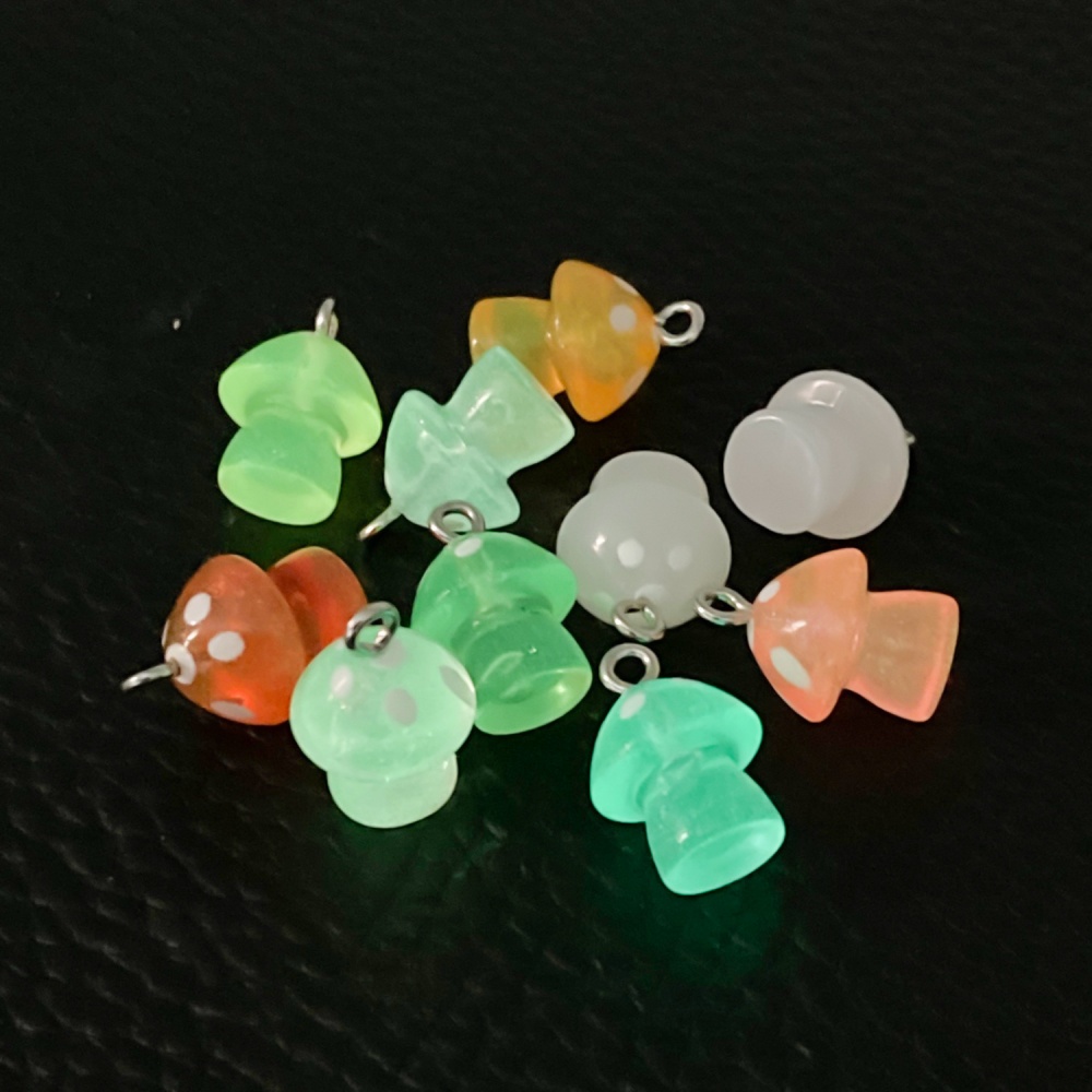 16pcs Luminous Mushroom Charms - Resin Craft Projects avaliação e preço